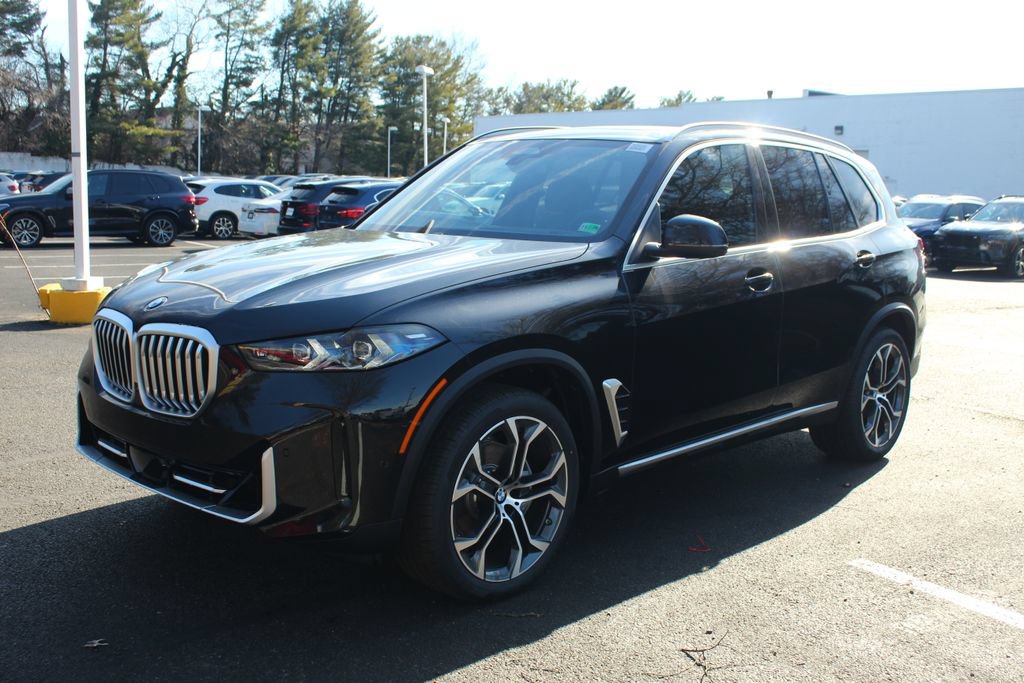 Used 2026 BMW X5 xDrive40i w/ Climate Comfort Package AWD/4WD image 3