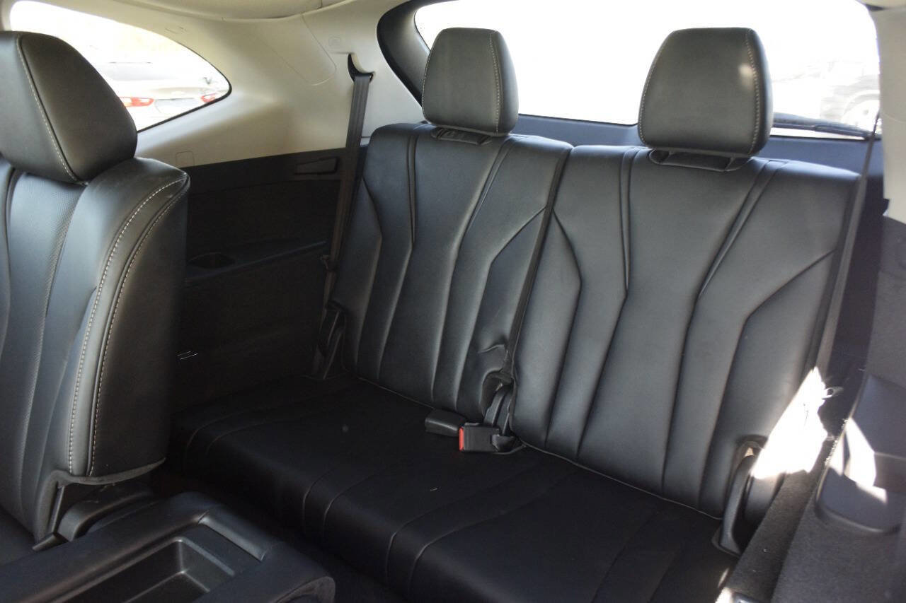 Used 2024 Acura MDX SH-AWD w/ Technology Package image 28