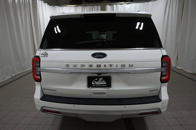 Used 2024 Ford Expedition Max Platinum AWD/4WD image 13