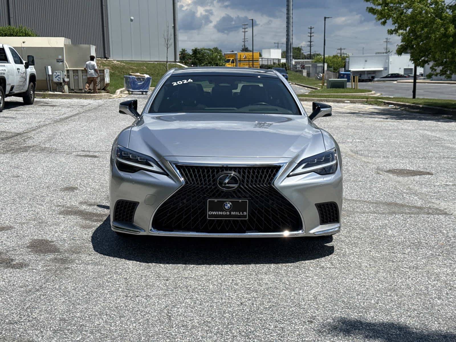Used 2024 Lexus LS 500 AWD w/ Luxury Package image 8