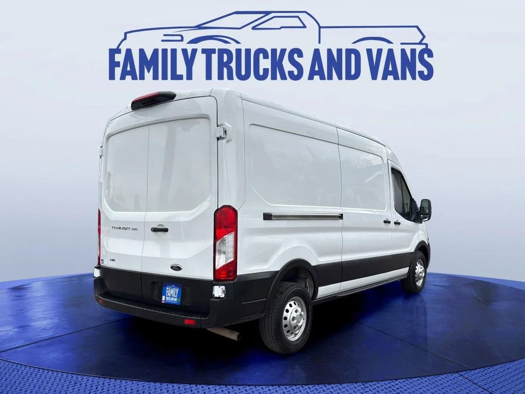 Used 2023 Ford Transit 250 Medium Roof AWD w/ Load Area Protection Package image 5