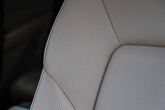 Used 2024 Porsche Cayenne image 52