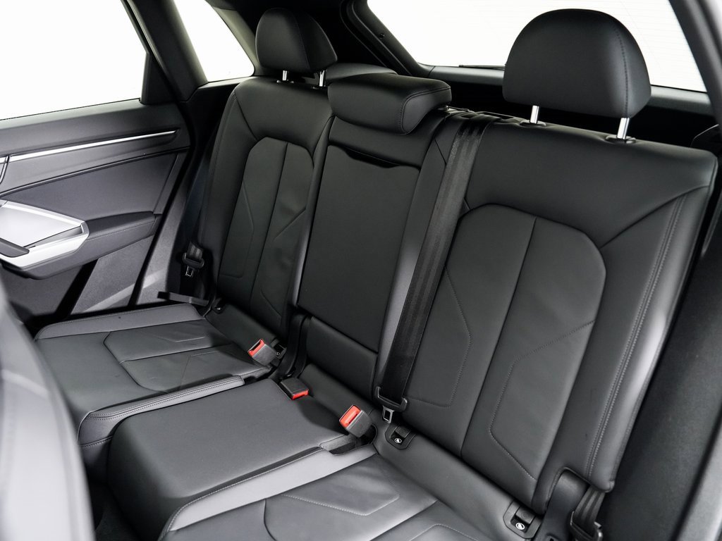 Certified 2024 Audi Q3 2.0T Premium image 23