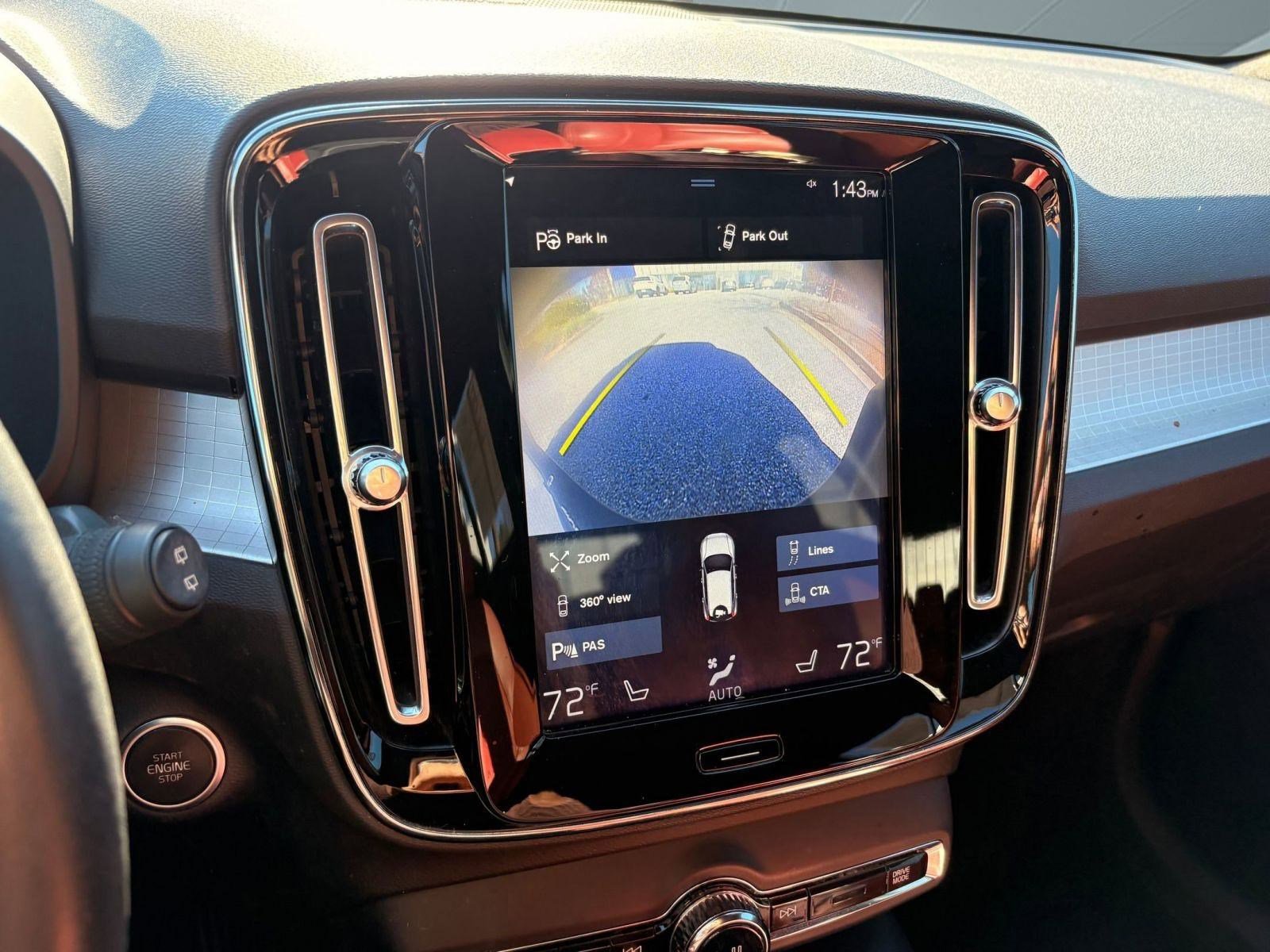 Used 2019 Volvo XC40 T5 Momentum image 31