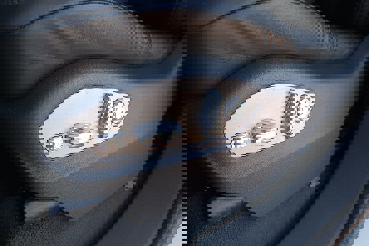 Used 2017 Porsche Cayenne S image 52