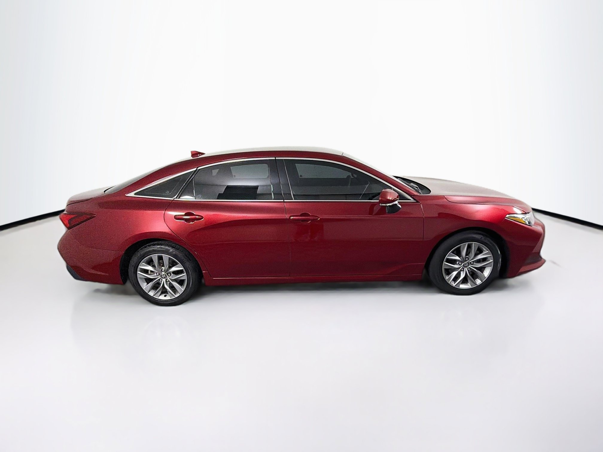 Used 2022 Toyota Avalon XLE FWD image 10