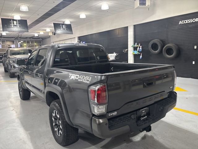 Used 2021 Toyota Tacoma TRD Off-Road w/ Technology Package AWD/4WD image 6