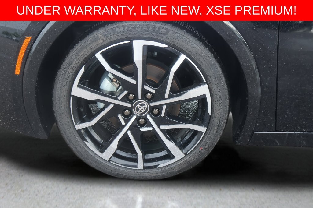 Used 2026 Toyota Prius Plug-In Hybrid w/ Limited Premium Package FWD image 28