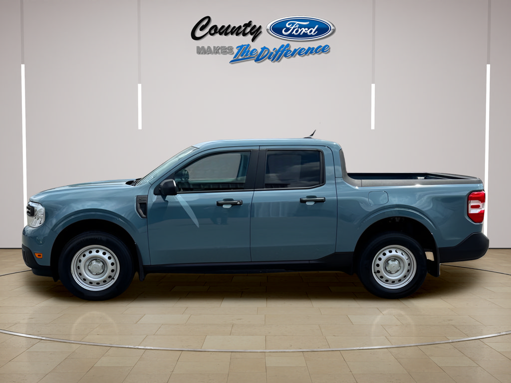 Used 2023 Ford Maverick XL FWD image 3