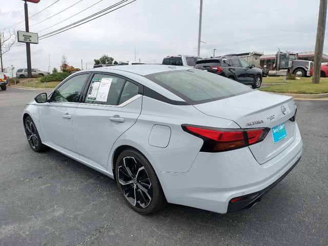 Used 2024 Nissan Altima 2.5 SR image 6