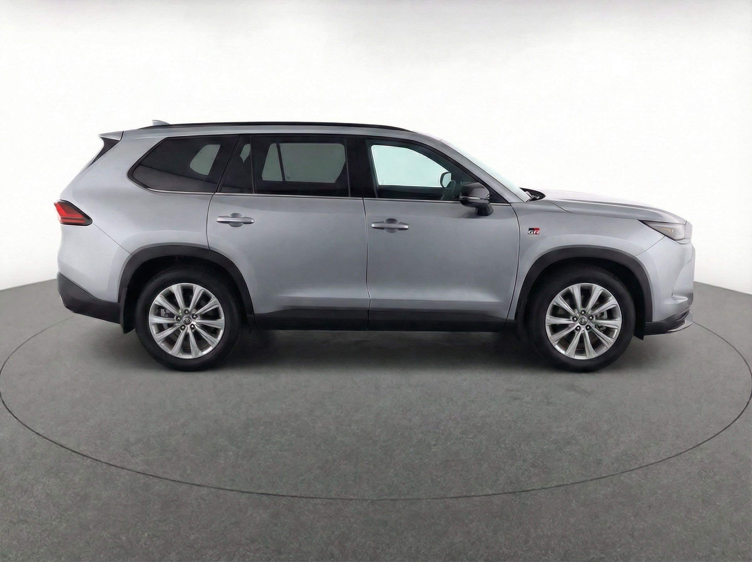 Used 2024 Toyota Grand Highlander AWD image 11