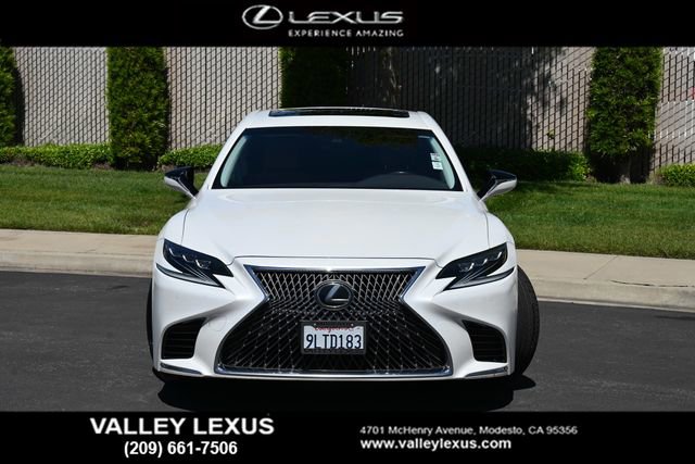 Used 2019 Lexus LS 500 w/ Accessory Package (Z2) RWD image 2