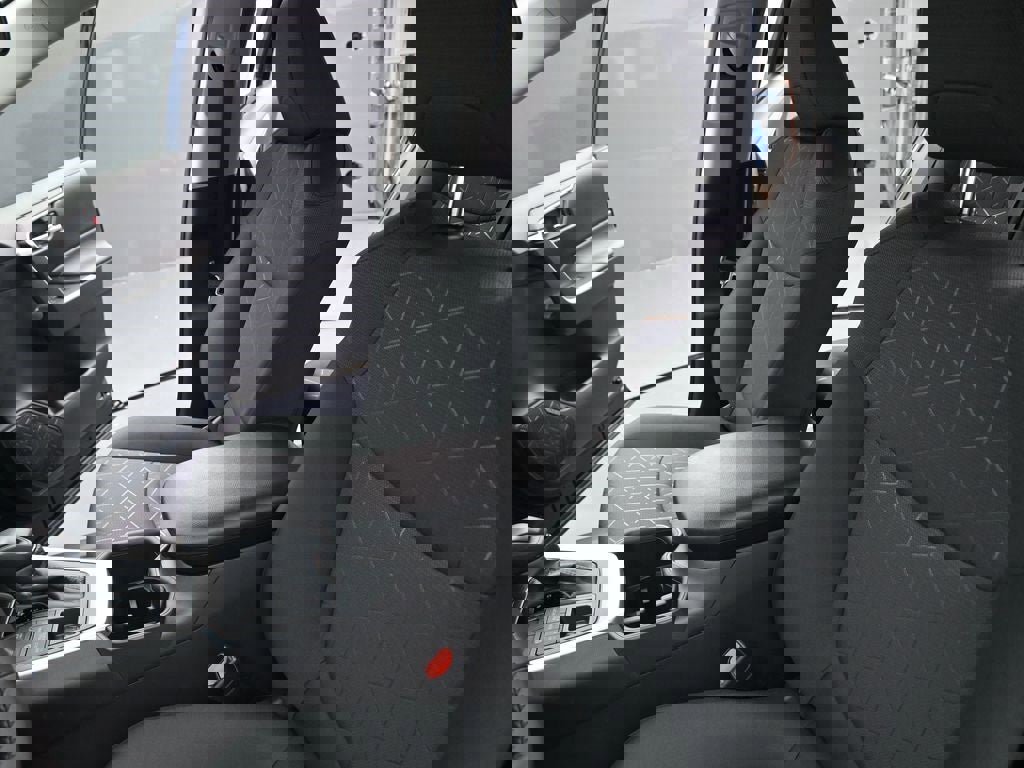 New 2025 Toyota RAV4 XLE w/ Convenience Package image 9