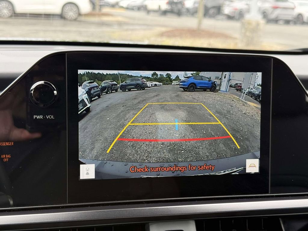 Used 2025 Lexus UX 300h AWD w/ Accessory Package (Z1) image 11