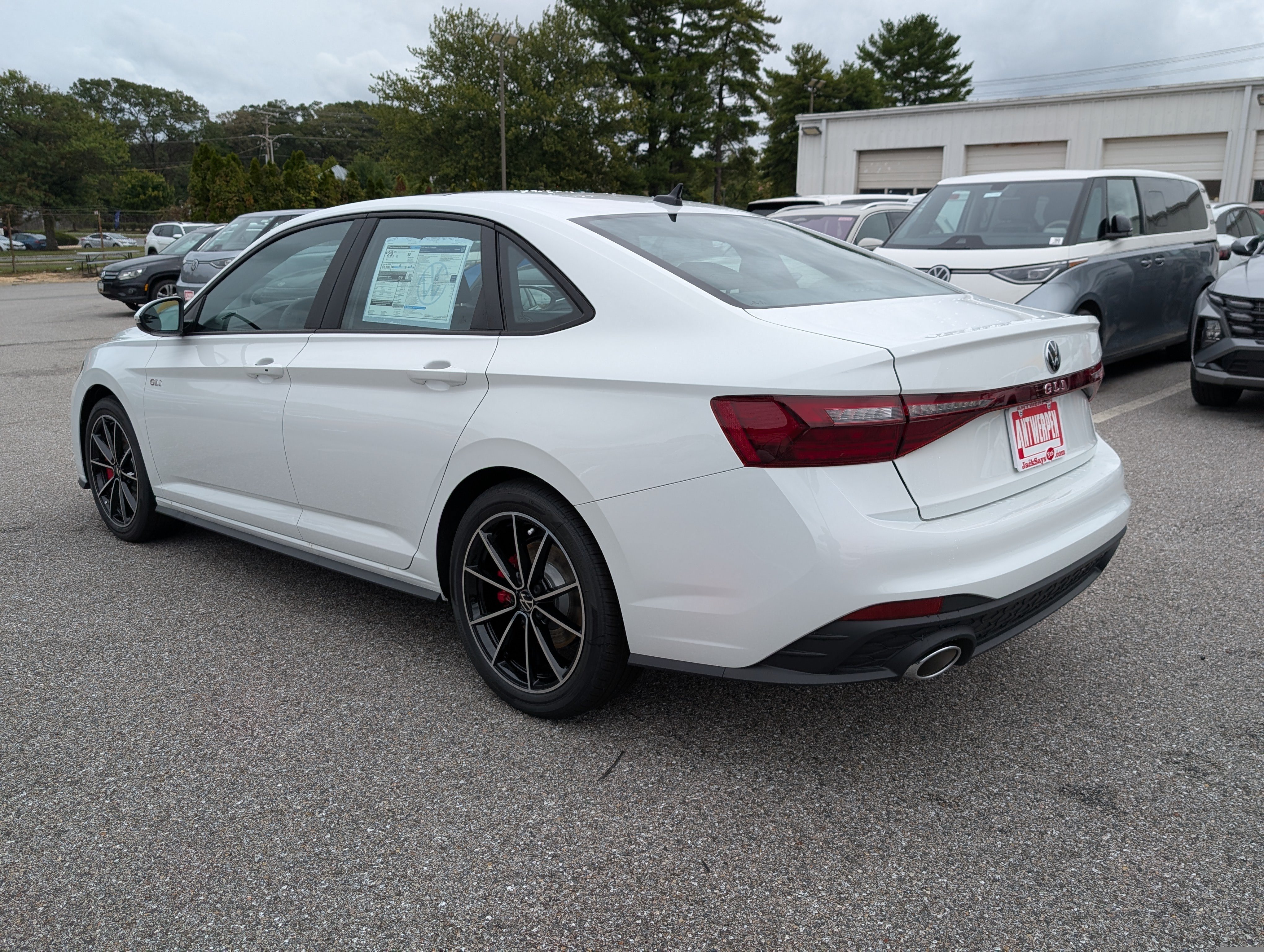 New 2027 Volkswagen Jetta GLI Autobahn FWD image 4
