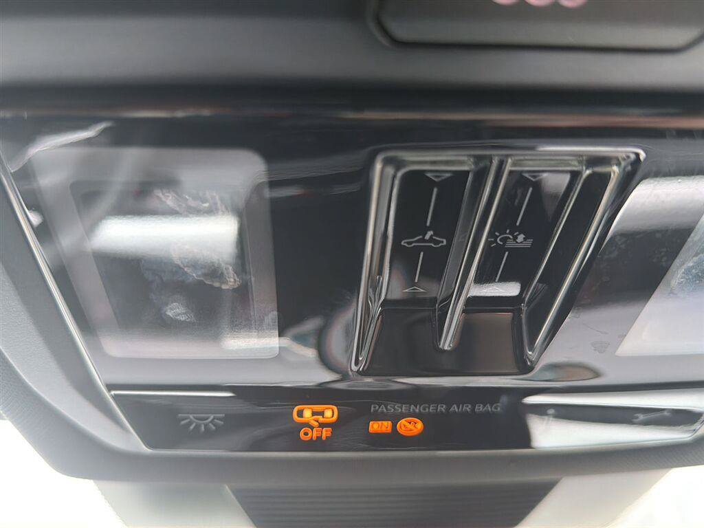 Used 2026 Volkswagen Tiguan SE R-Line AWD/4WD image 18