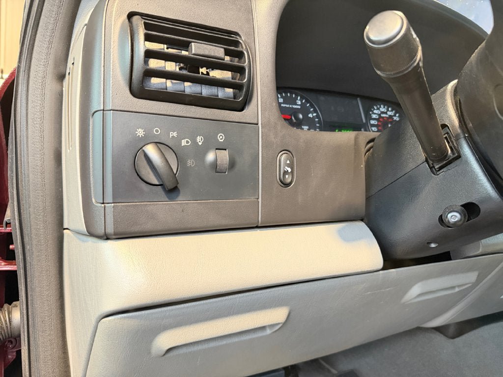 Used 2006 Ford F250 XLT AWD/4WD image 18