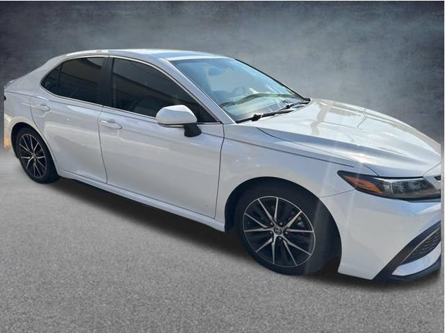 Used 2023 Toyota Camry SE FWD image 9