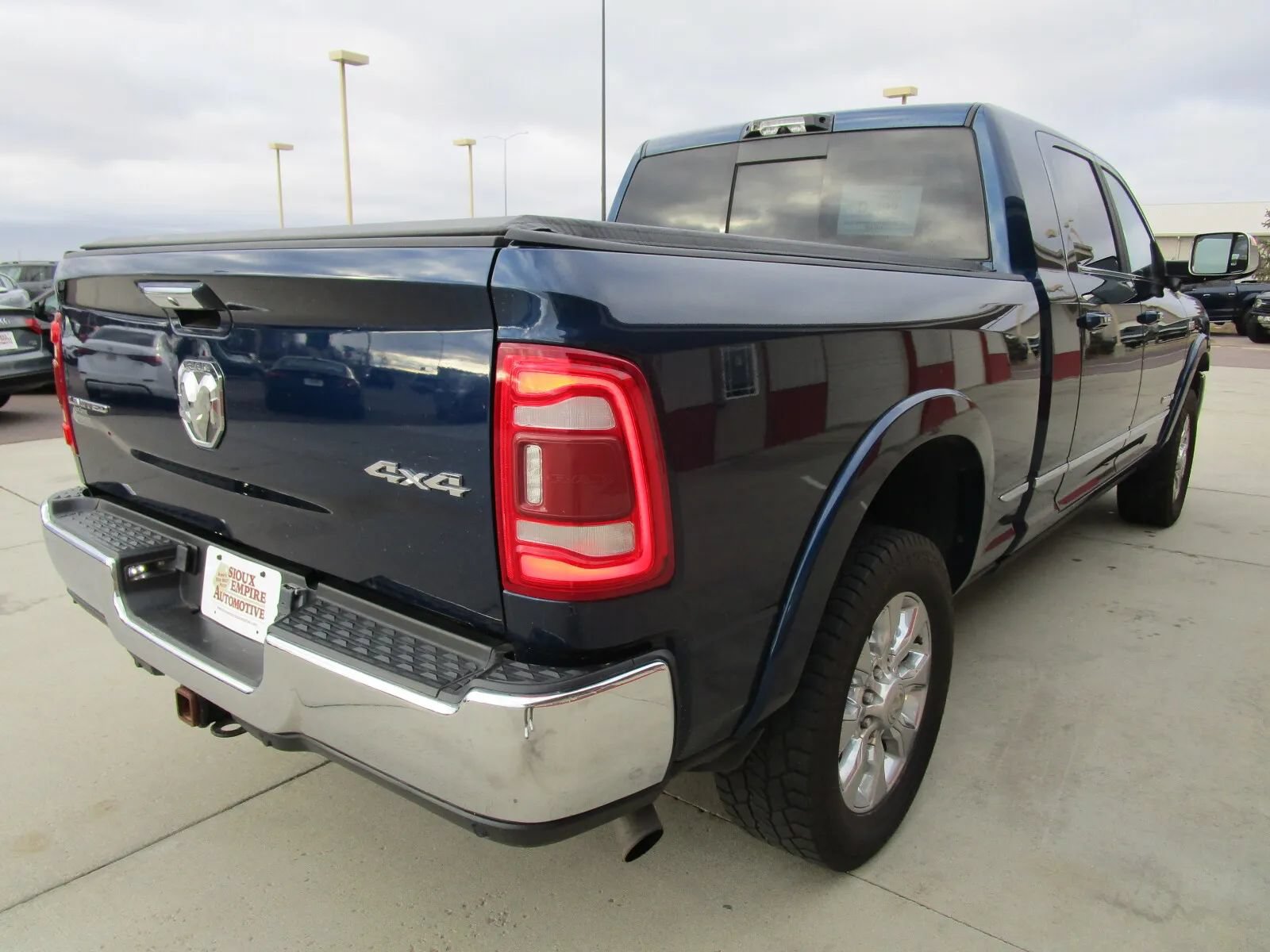 Used 2022 RAM 2500 Limited AWD/4WD image 6