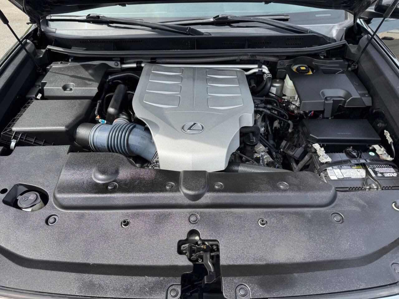 Used 2020 Lexus GX 460 Premium w/ Premium Package image 30