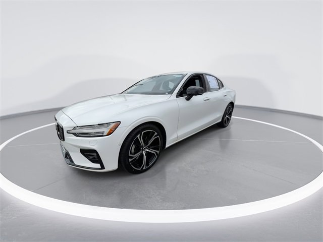 Used 2024 Volvo S60 B5 Plus image 4