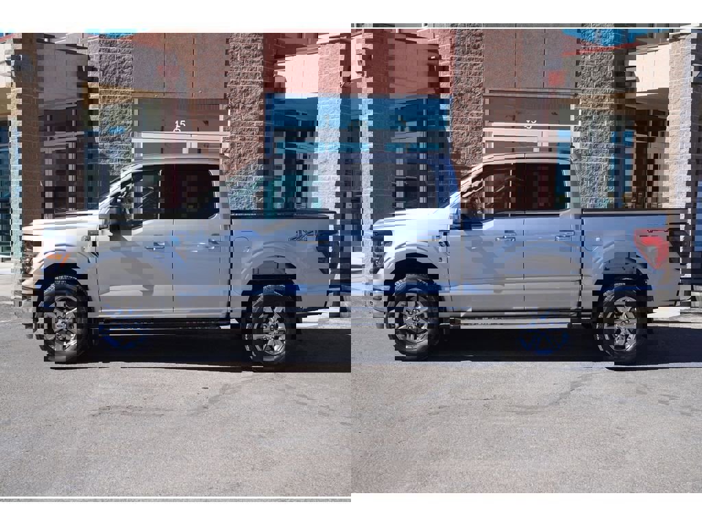 Used 2025 Ford F150 XLT w/ Equipment Group 301A Standard image 4