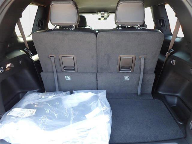 New 2025 Jeep Grand Cherokee L Limited w/ Black Appearance Package image 8