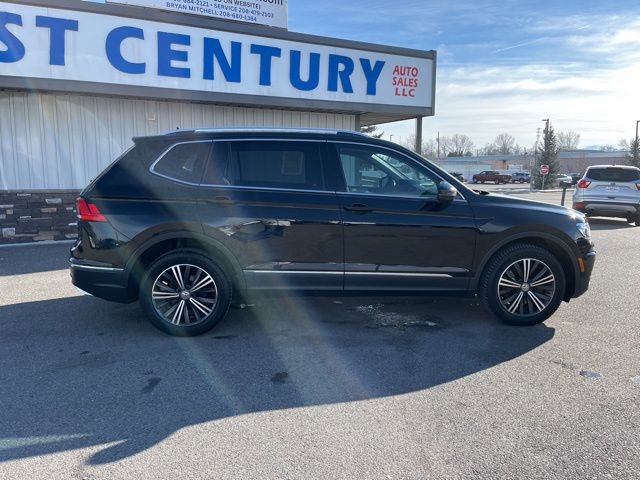 Used 2018 Volkswagen Tiguan SEL Premium image 14