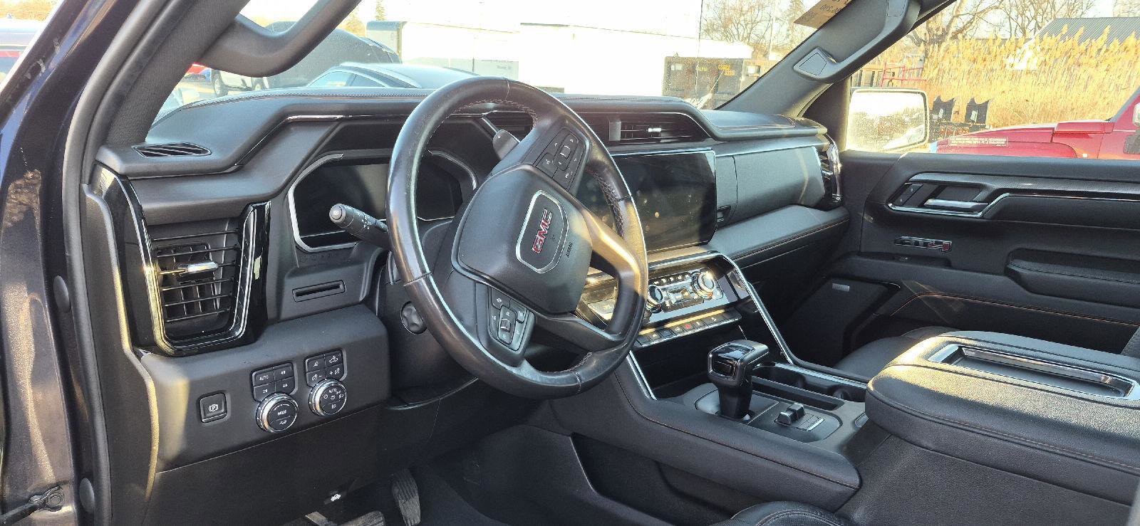 Used 2022 GMC Sierra 1500 AT4 w/ AT4 Preferred Package image 7