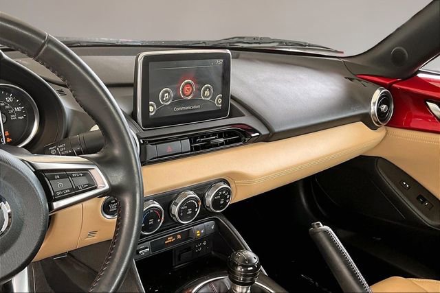Used 2017 MAZDA MX-5 Miata RF Grand Touring image 9