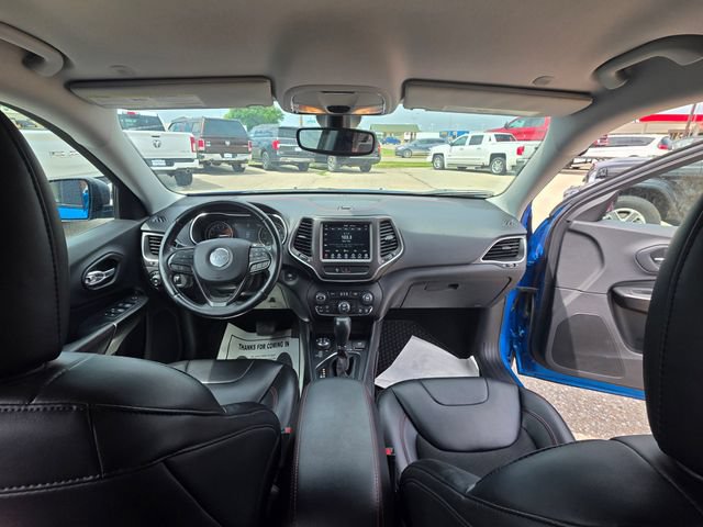 Used 2020 Jeep Cherokee Trailhawk w/ Cold Weather Group AWD/4WD image 12