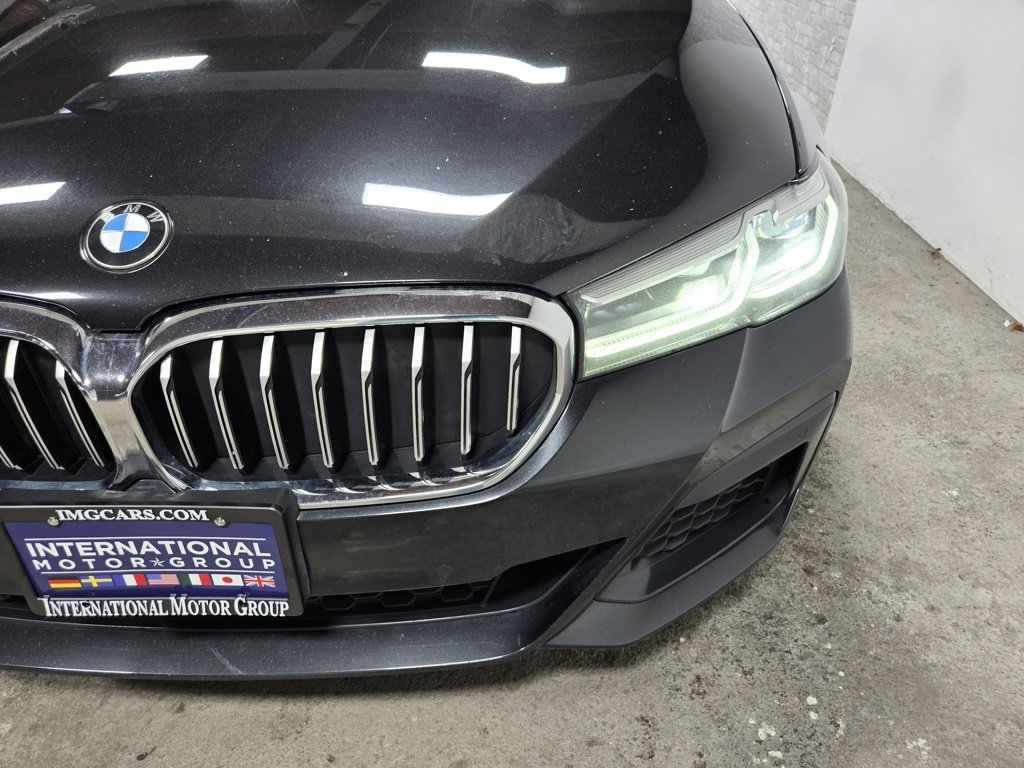 Used 2021 BMW 530e xDrive w/ M Sport Package image 6