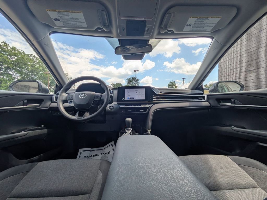 Used 2025 Toyota Camry LE FWD image 25