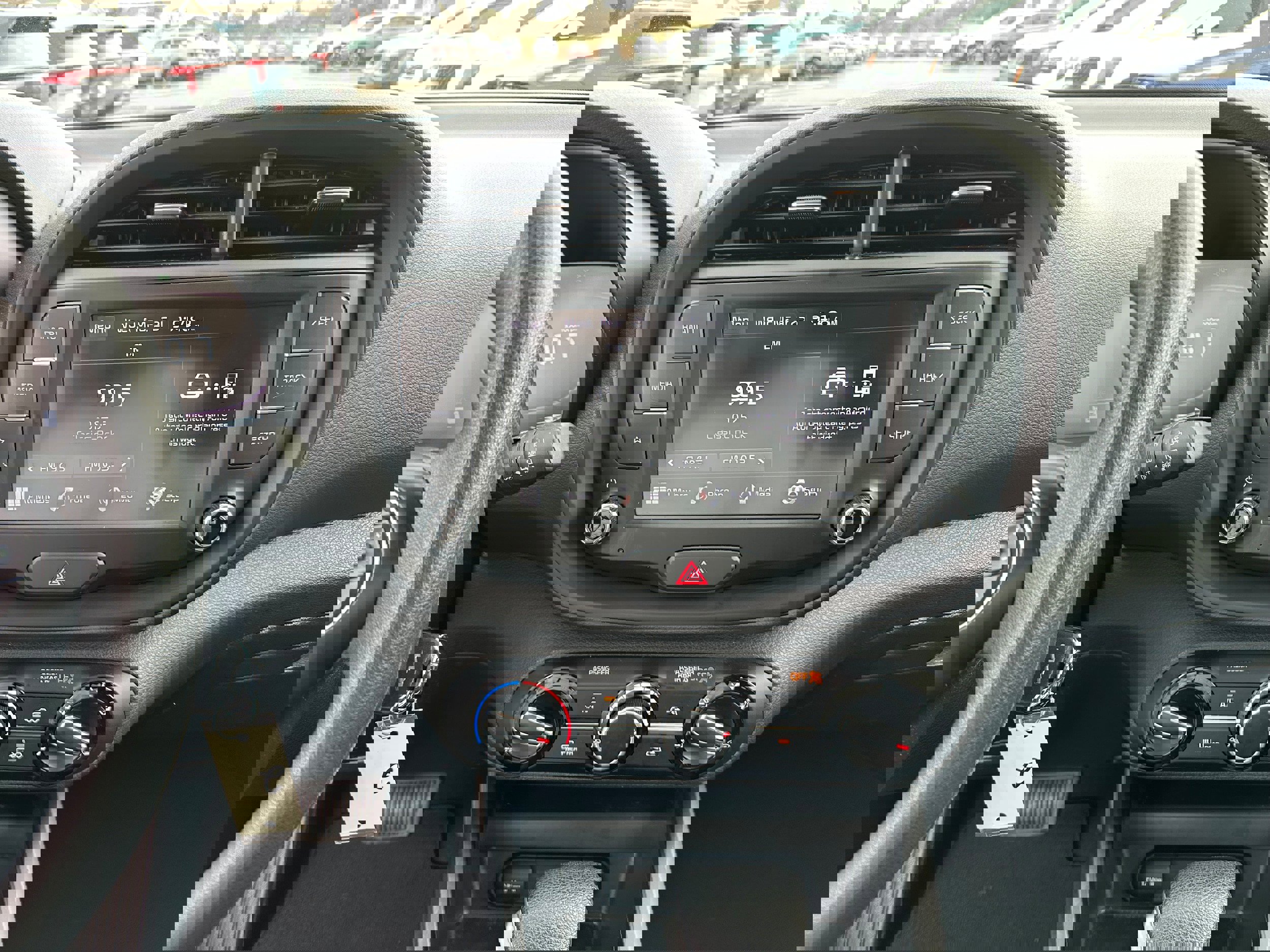 Used 2023 Kia Soul LX w/ LX Technology Package image 28