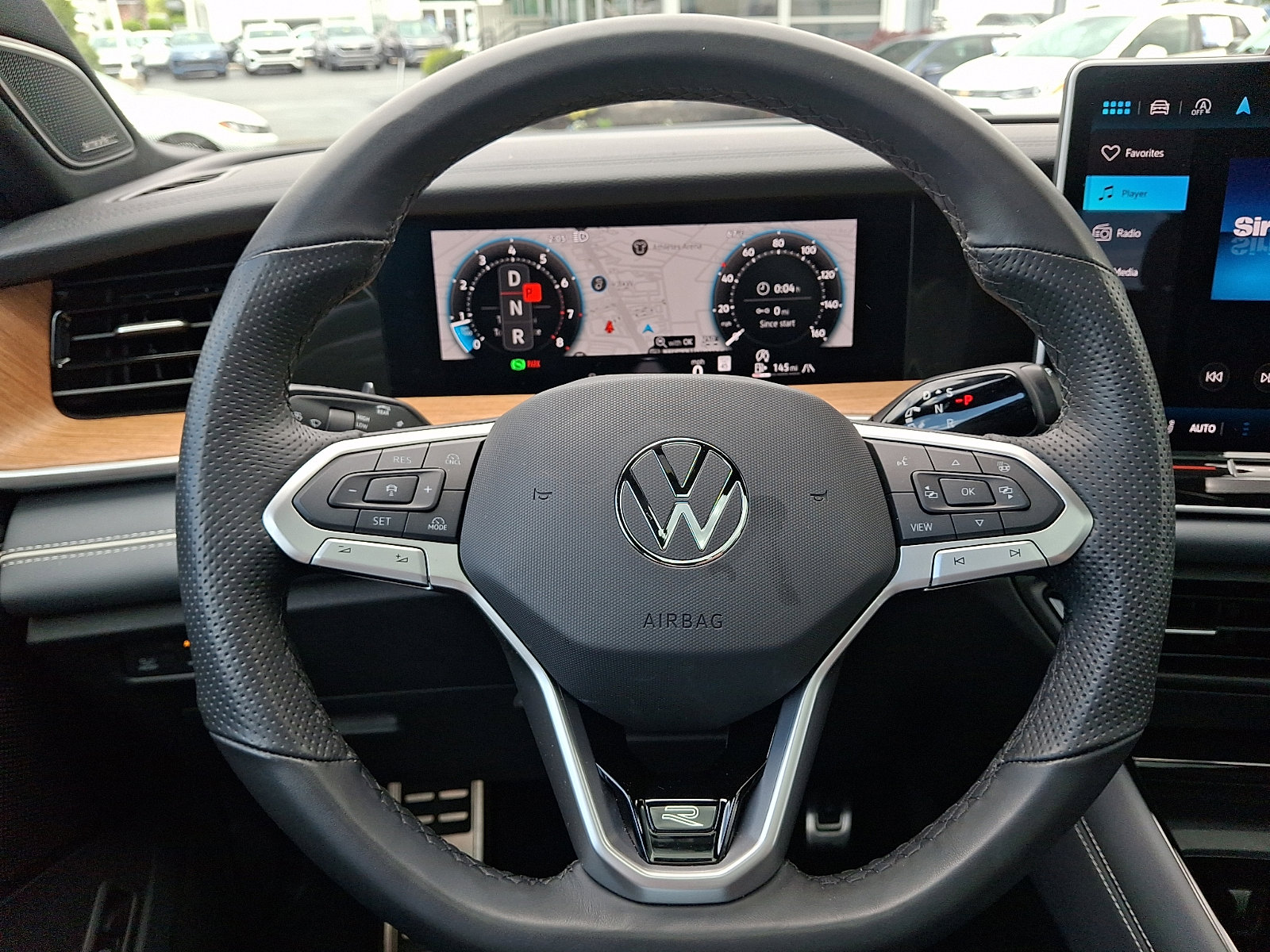 Certified 2025 Volkswagen Tiguan SEL R-Line AWD/4WD image 19