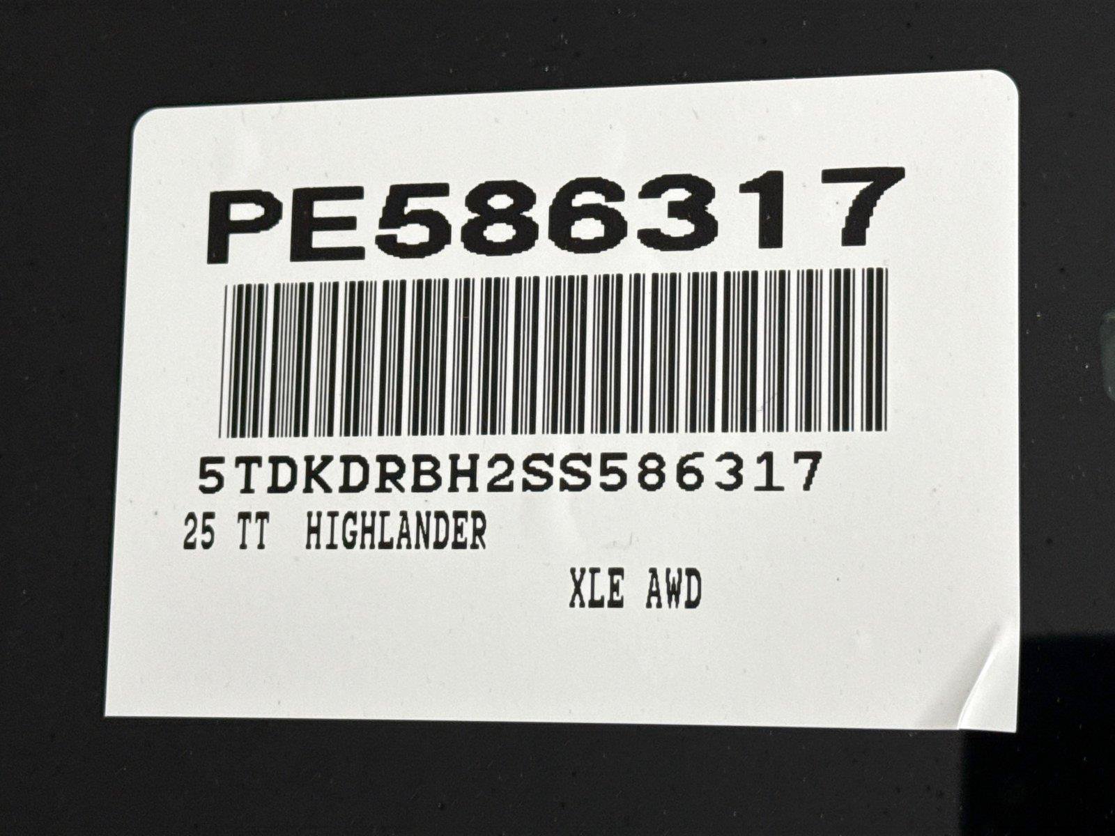 Certified 2025 Toyota Highlander XLE AWD/4WD image 46