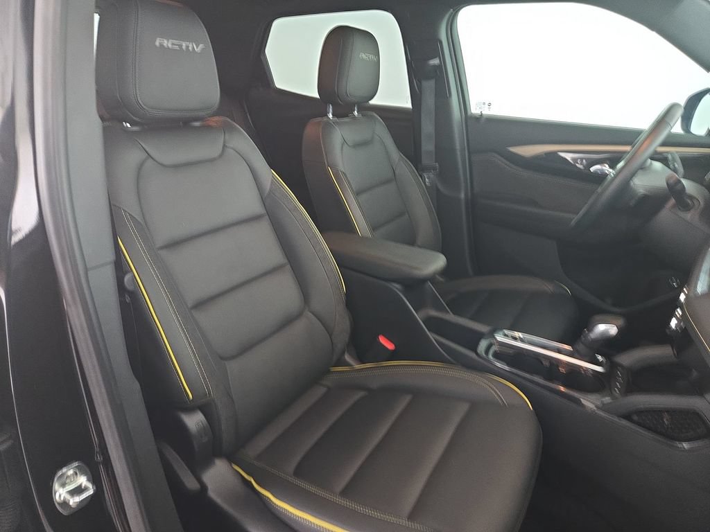 Used 2025 Chevrolet TrailBlazer ACTIV w/ Convenience Package FWD image 32