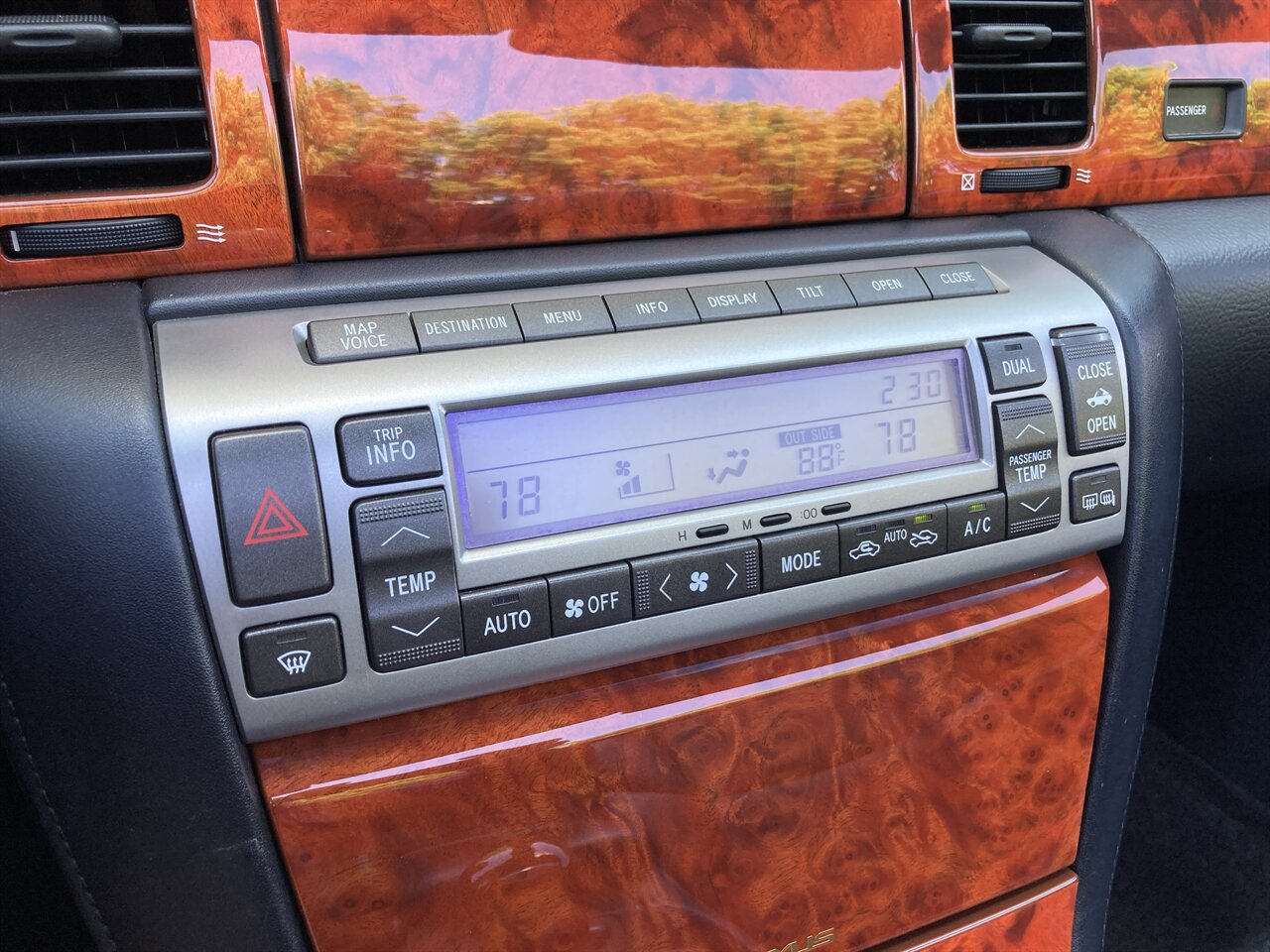 Used 2006 Lexus SC 430 Convertible RWD image 26