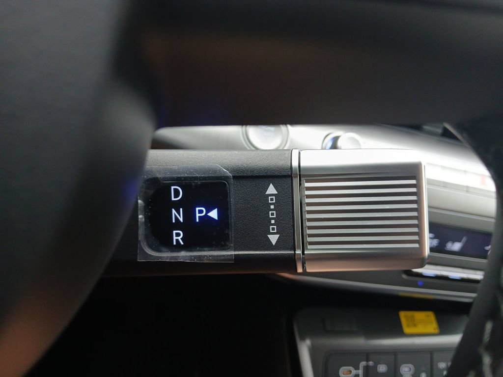 New 2026 Hyundai Kona SEL Premium FWD image 18
