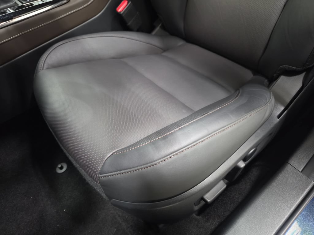 Used 2023 MAZDA CX-30 AWD 2.5 S w/ Premium Package image 24