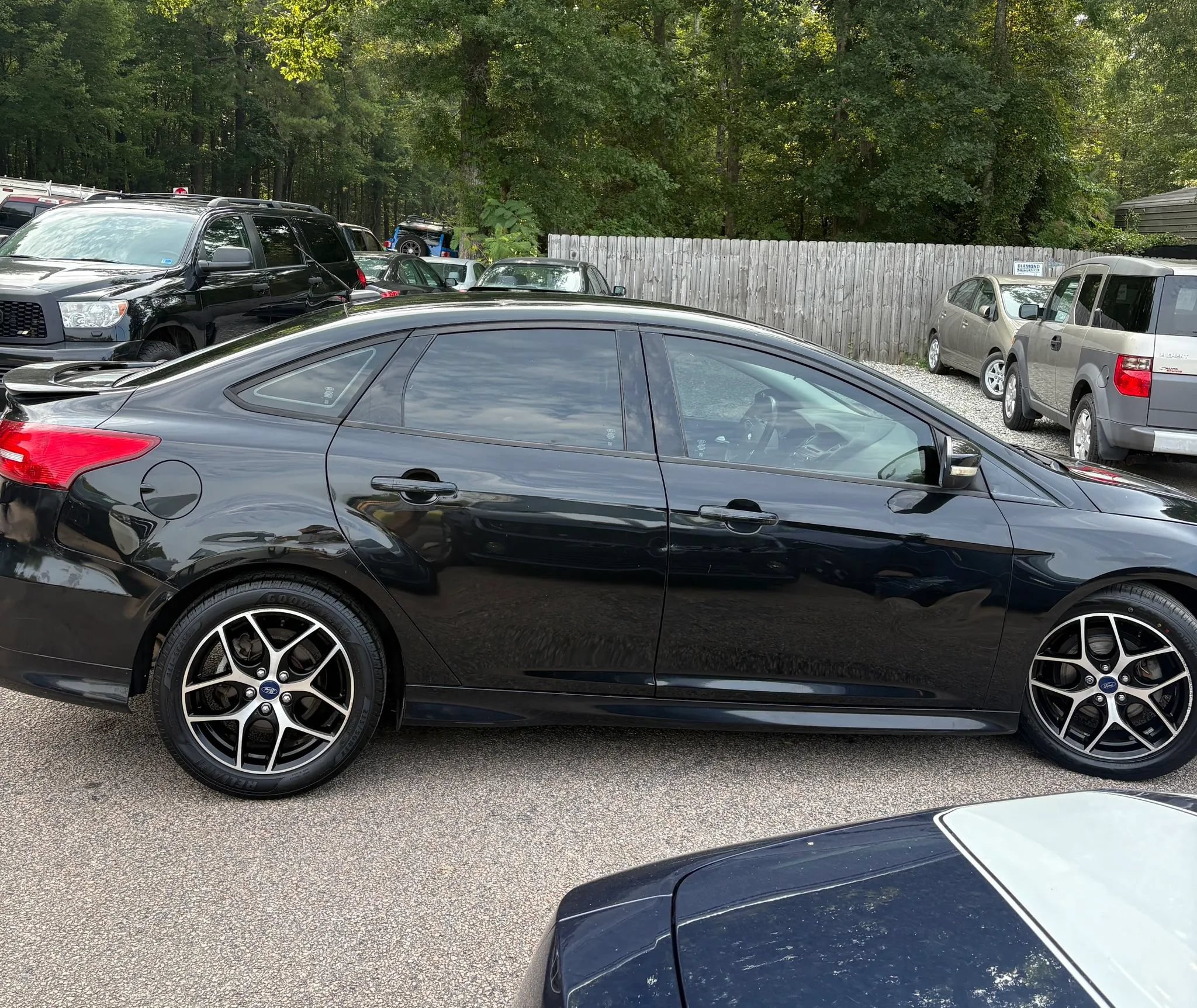 Used 2015 Ford Focus SE w/ SE Sport Package FWD image 7