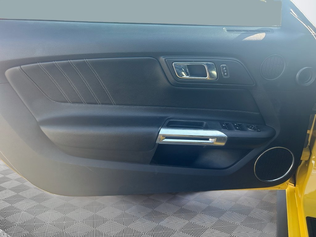 Used 2016 Ford Mustang Premium RWD image 19