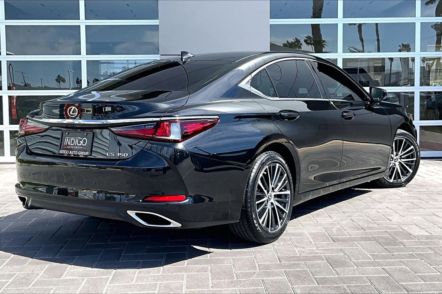 Used 2024 Lexus ES 350 w/ Premium Package image 13