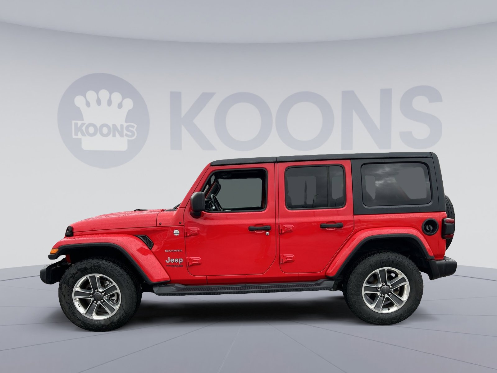 Used 2018 Jeep Wrangler Unlimited Sahara image 2