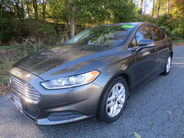 Used 2016 Ford Fusion SE