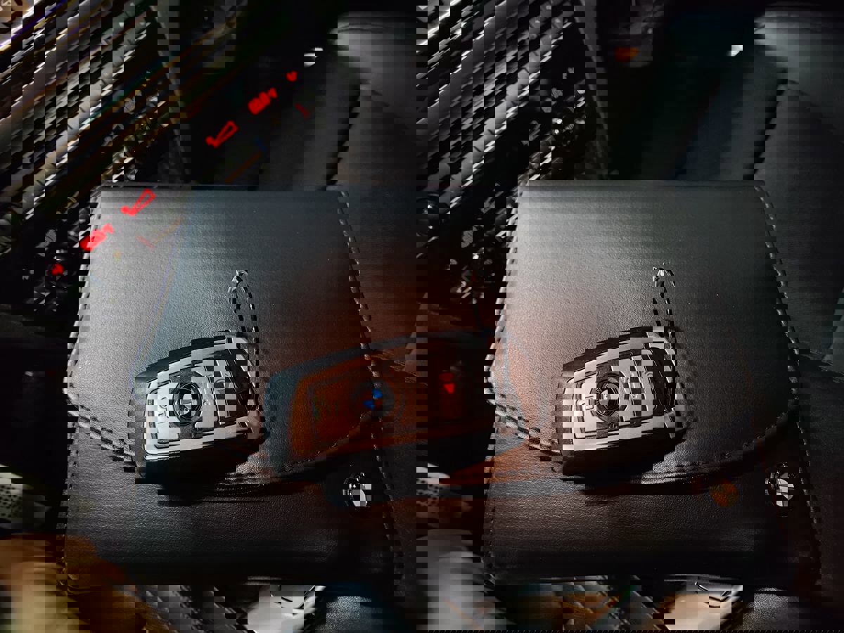 Used 2013 BMW 750Li xDrive image 36