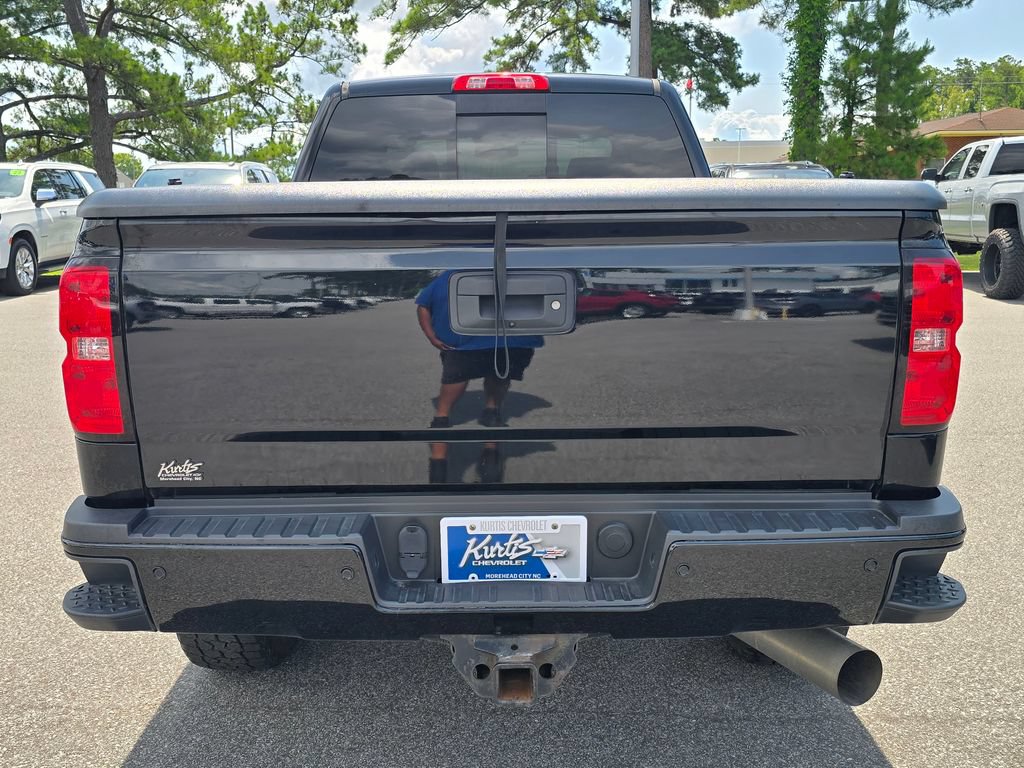 Used 2017 Chevrolet Silverado 2500 LTZ w/ Duramax Plus Package AWD/4WD image 4