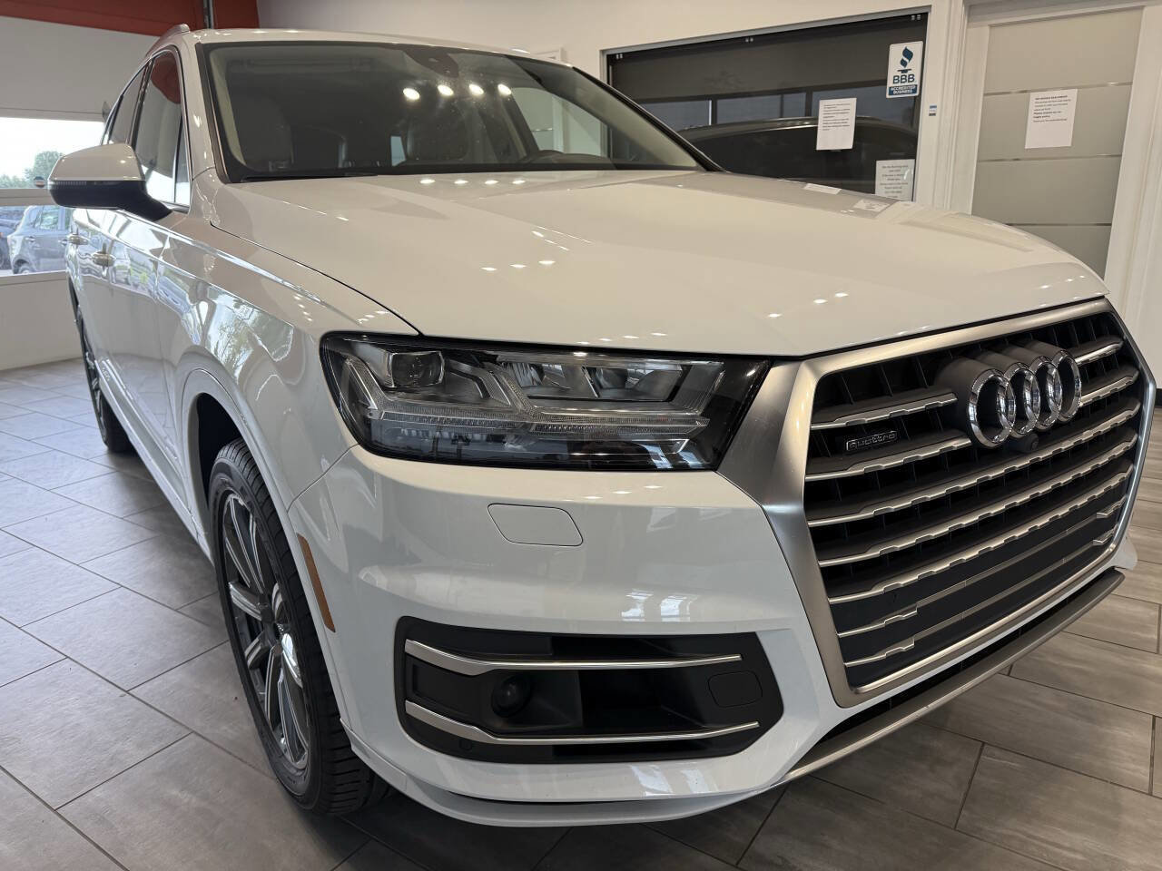 Used 2017 Audi Q7 3.0T Premium Plus image 1