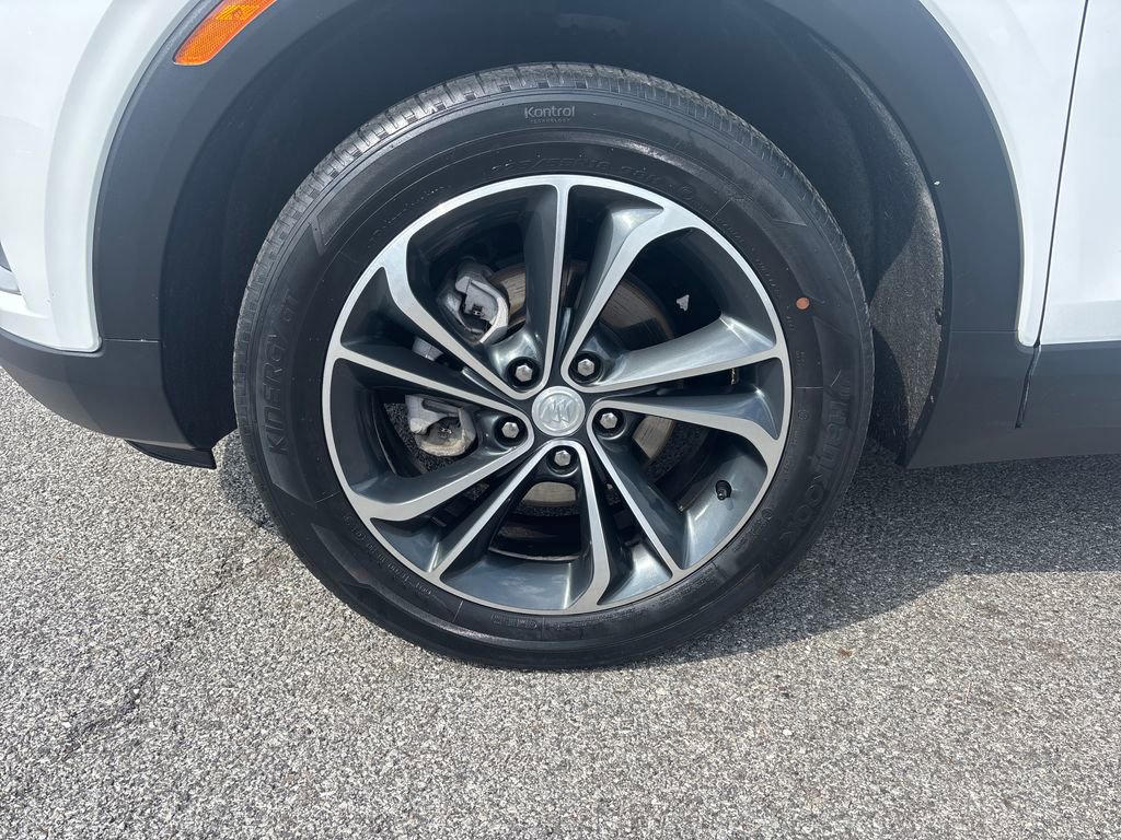 Used 2023 Buick Encore GX Select w/ Safety Package II image 31