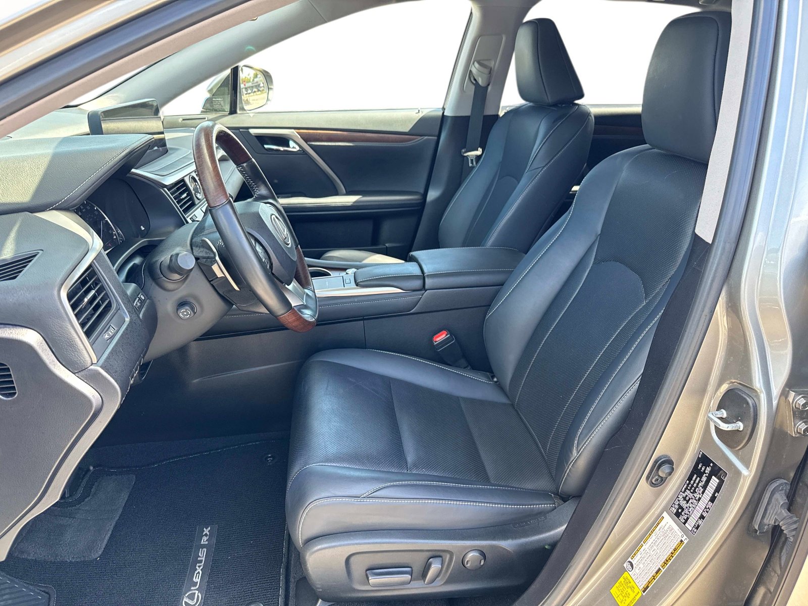 Certified 2020 Lexus RX 350L FWD w/ Premium Package image 22